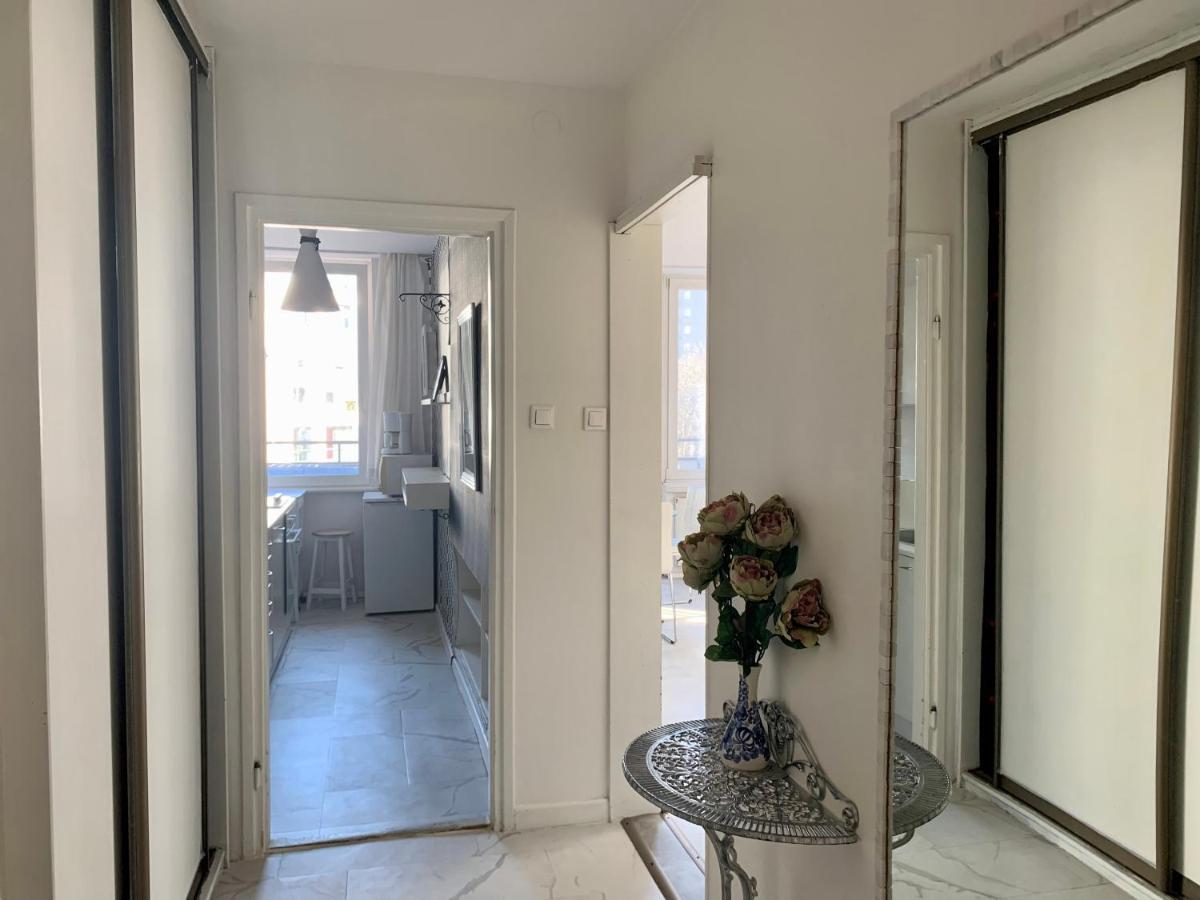Perfect Location Two Bedrooms With Balkony Varsovie Extérieur photo