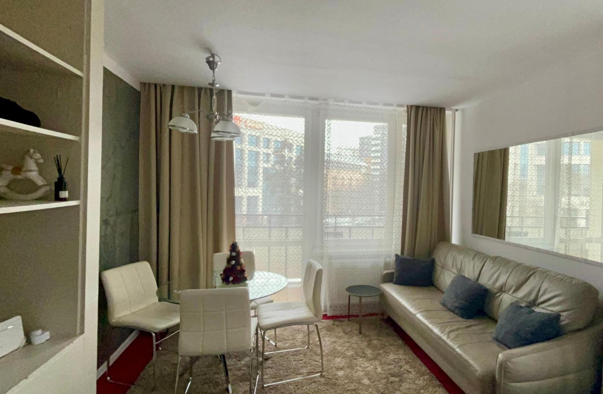 Perfect Location Two Bedrooms With Balkony Varsovie Extérieur photo