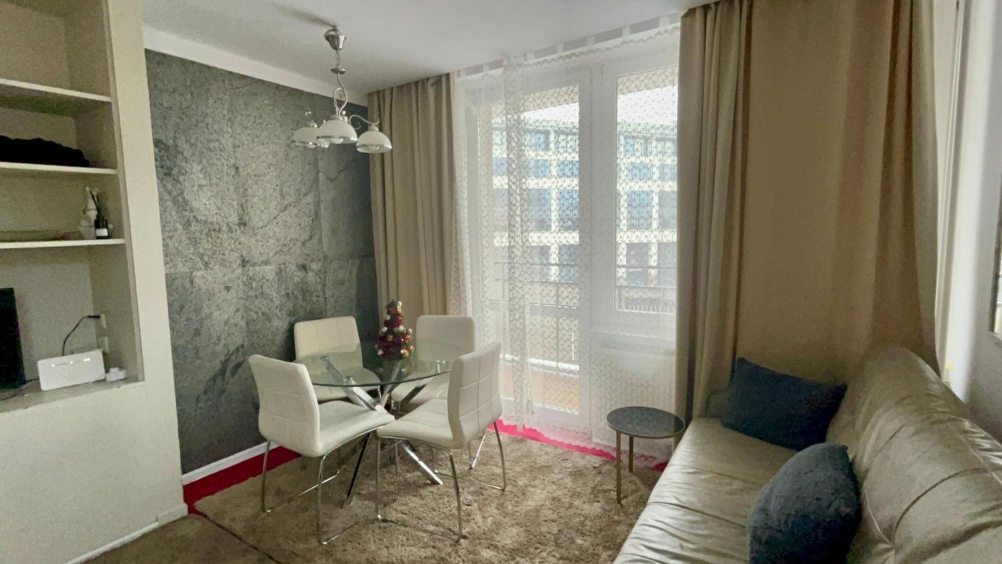 Perfect Location Two Bedrooms With Balkony Varsovie Extérieur photo